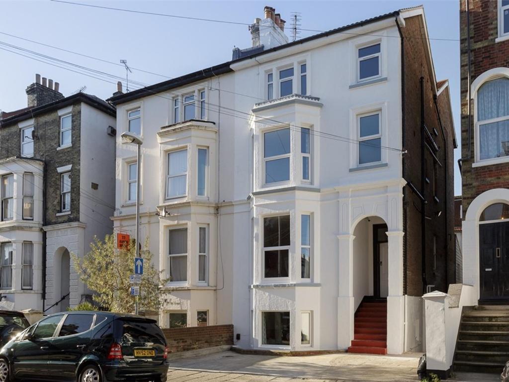 Blue Star House Hotel Portsmouth Bagian luar foto